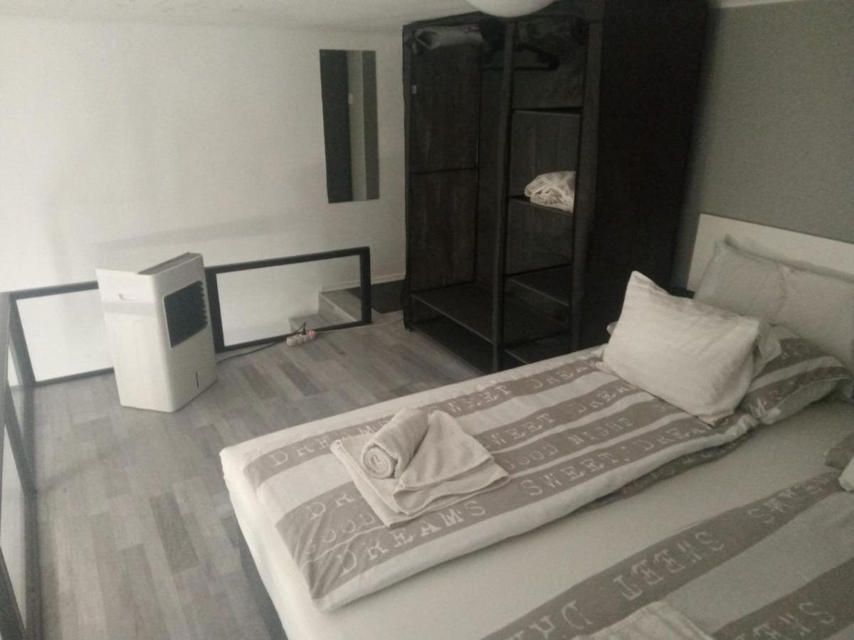 Real Deal Apartment Budapest Exterior photo